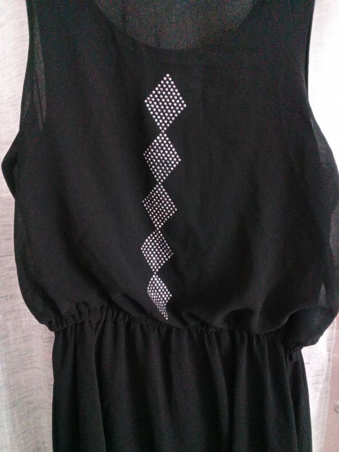 Robe noire motif argent - photo numéro 2