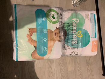 3 paquets de couches Pampers harmonie taille 3