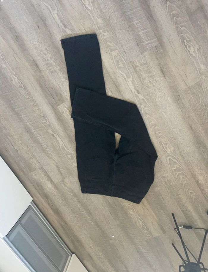 Jean noir - photo numéro 3