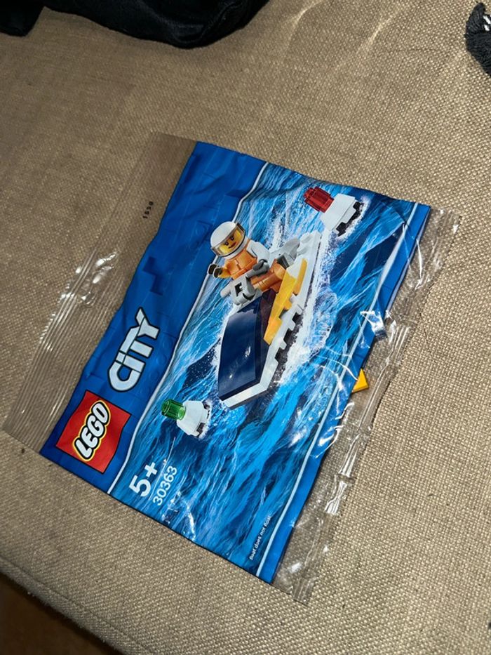 Polybag Lego City 30363, course jet ski scellé - photo numéro 2