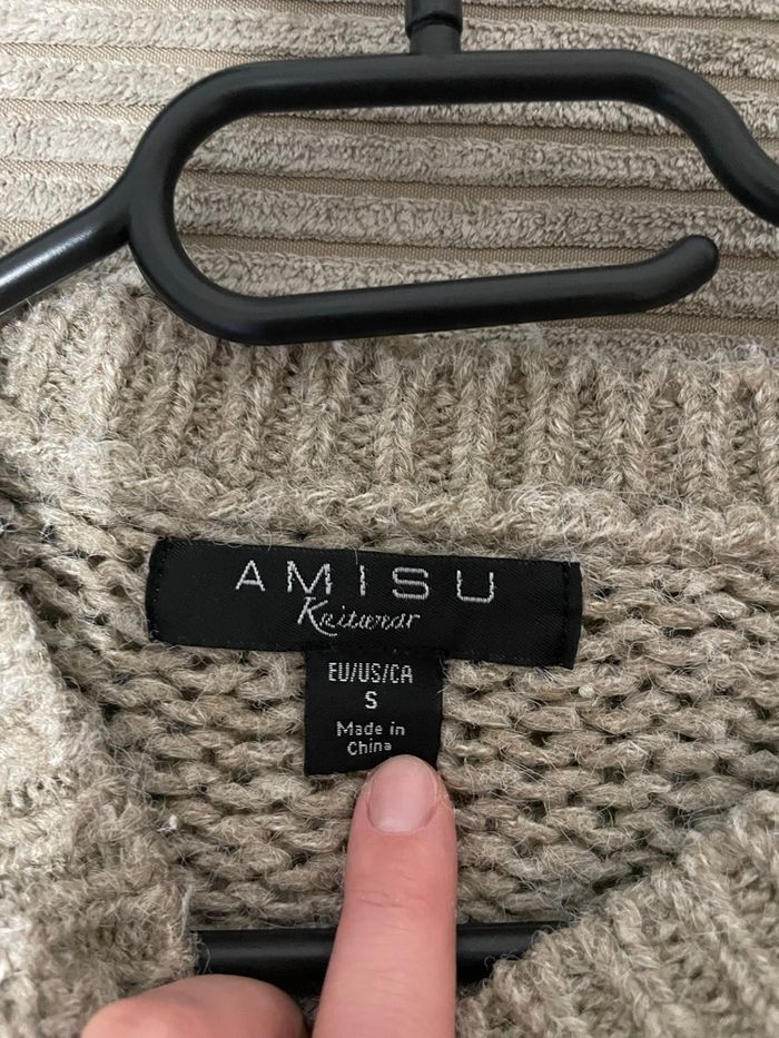 Pull beige - photo numéro 4