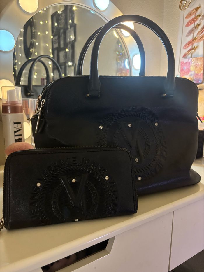 Sac Versace Jean avec portefeuille assorti