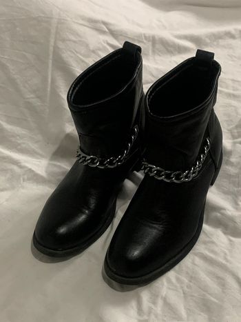 Bottines à chaîne