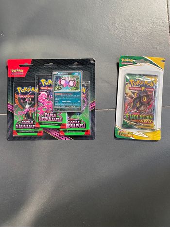 Un tripack fables nébuleuses + un booster evolution céleste