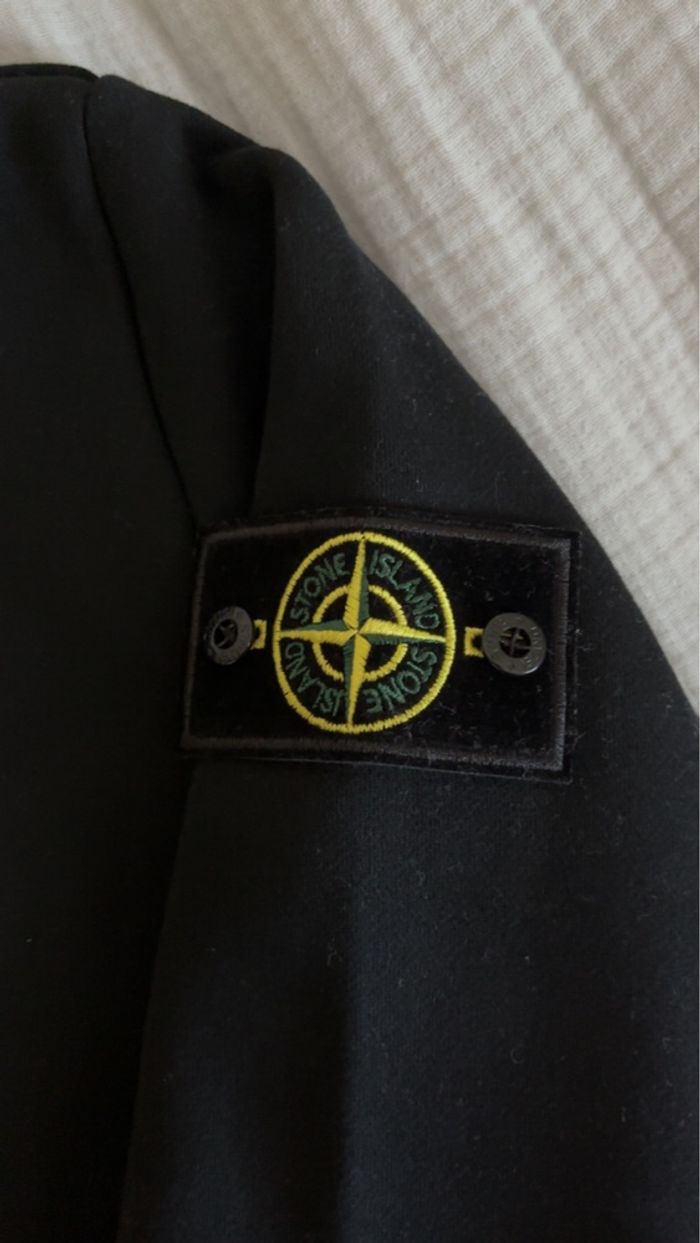 Pull stone island - photo numéro 2