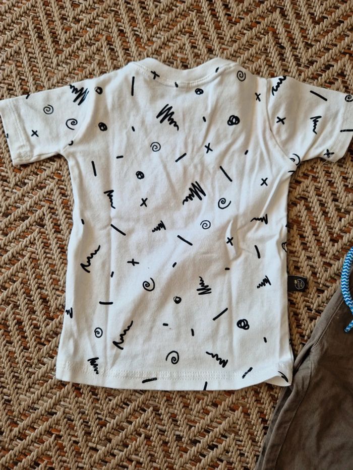 Ensemble pantalon esprit kaki et t-shirt blanc à motifs 3 mois - photo numéro 7