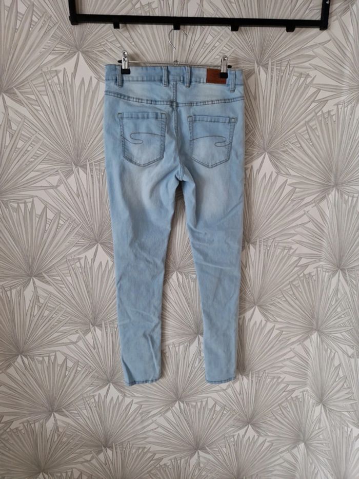 Joli jean slim Lee Cooper taille 38 - photo numéro 2