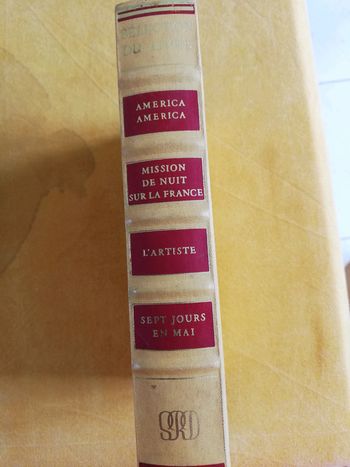 Livre Readers Digest. 4 livres condensés. Livres aventure.