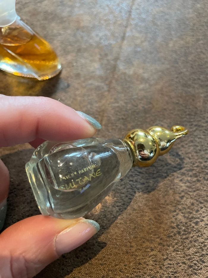 5 miniatures parfum Jeanne arthes - photo numéro 2