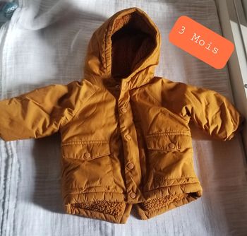 Manteau chaud taille 3 mois