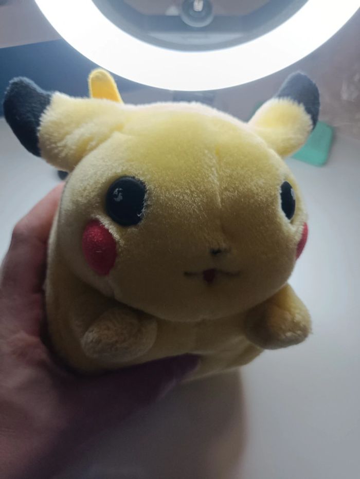 Peluche pikachu vintage - photo numéro 3
