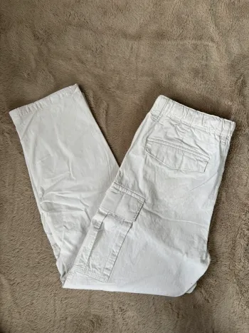 cargo blanc