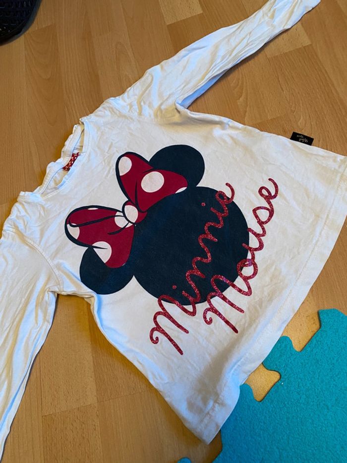 Pull Minnie Mouse Taille 5/6 ans