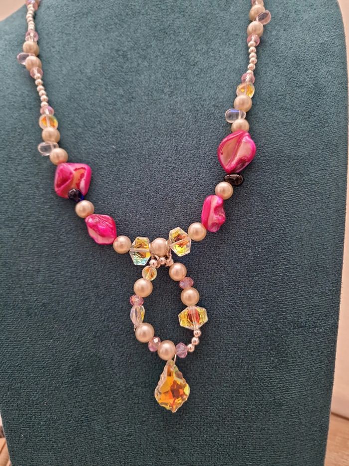 Collier Sautoir Perles Nacrées Perles Cristal Perles Coquillage Fushia - photo numéro 3