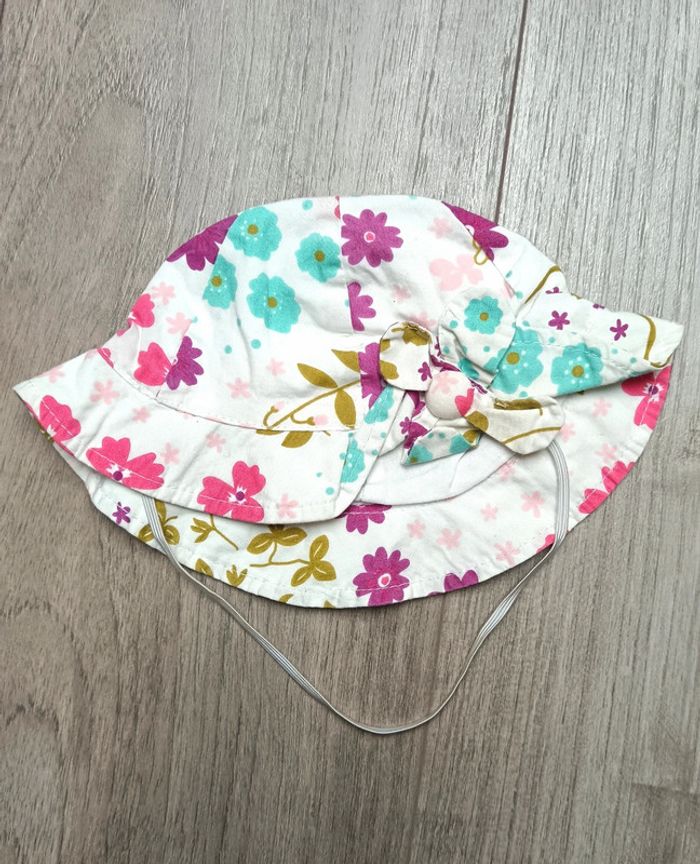 Bob fleuri bébé fille 45 cm