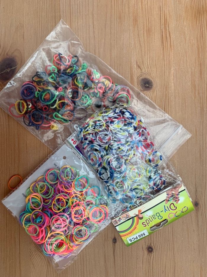 Livre Créatures et bijoux en élastiques + élastiques et métiers à tisser - photo numéro 4