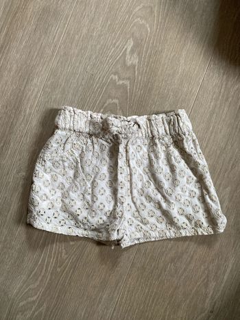 Short taille 23 mois