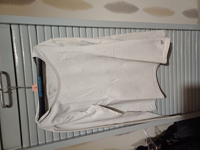 5 tee shirts ML pour filles Taille 10 ans - photo numéro 2