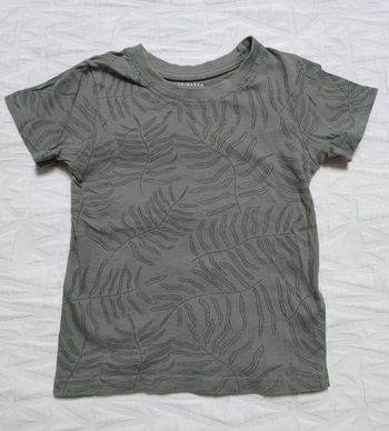 Primark t shirt kaki manches courtes