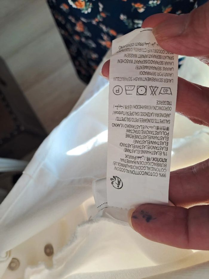 Robe blanche maternité kiabi 36 1 micro tâche qu'on ne voit pas portée 1 fois pr séance photos - photo numéro 6