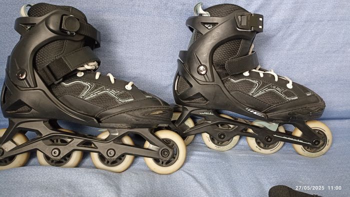 Roller et protection Oxelo Decathlon 35-38 - photo numéro 2