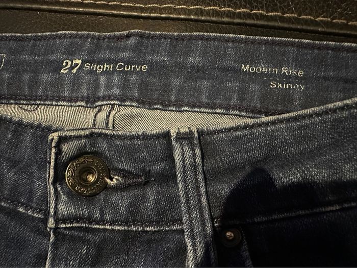 Jean Levi’s slight curve W27L34 - photo numéro 3