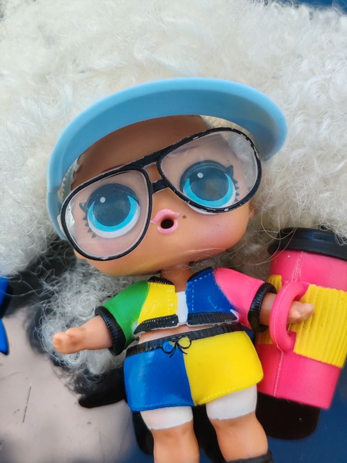 Lol surprise coupe afro et vêtements multicolores - photo numéro 9