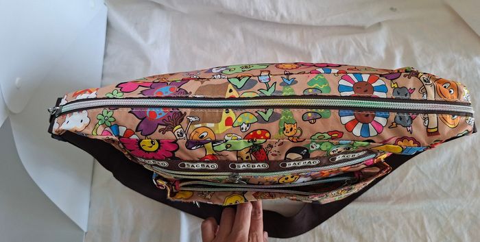Sac avec smileys et personnages - photo numéro 4