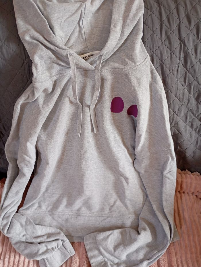 Sweat a capuche taille 38