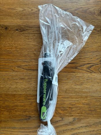 Fouet plat Tupperware neuf 