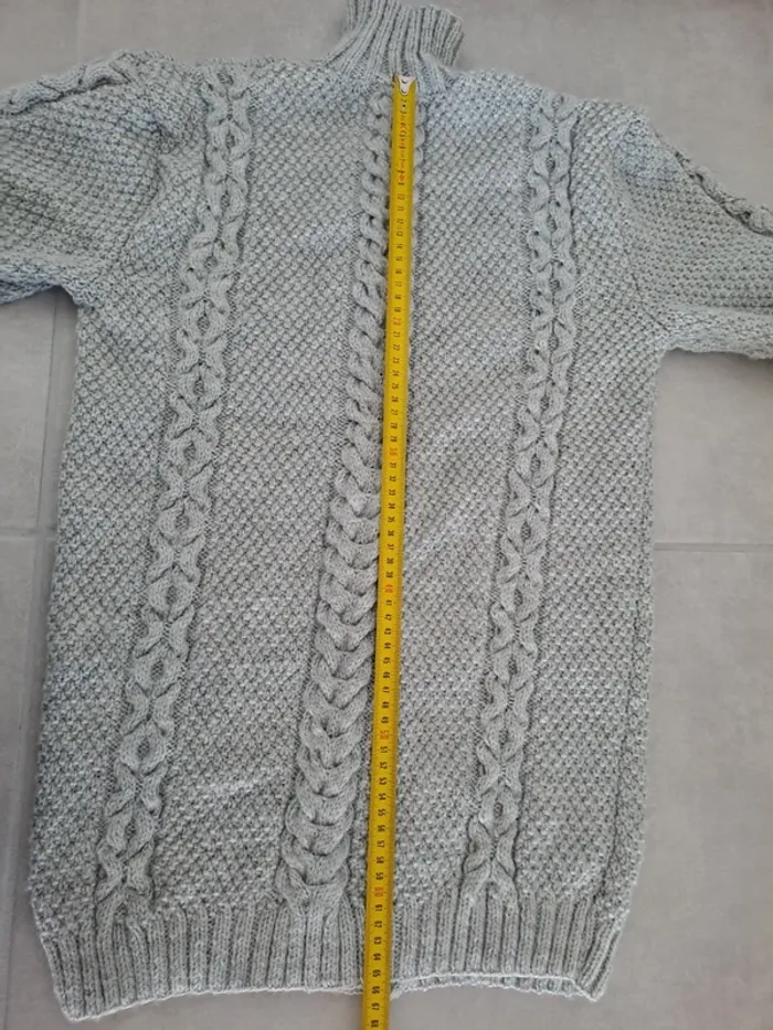 Gilet en Laine Tricoté Main - Pièce Unique et Chaleureuse - photo numéro 4