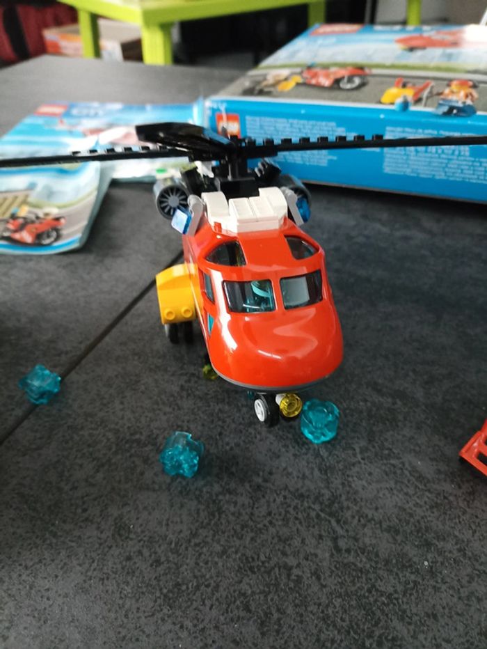 Lego 60108: L'unité de secours des pompiers - photo numéro 9