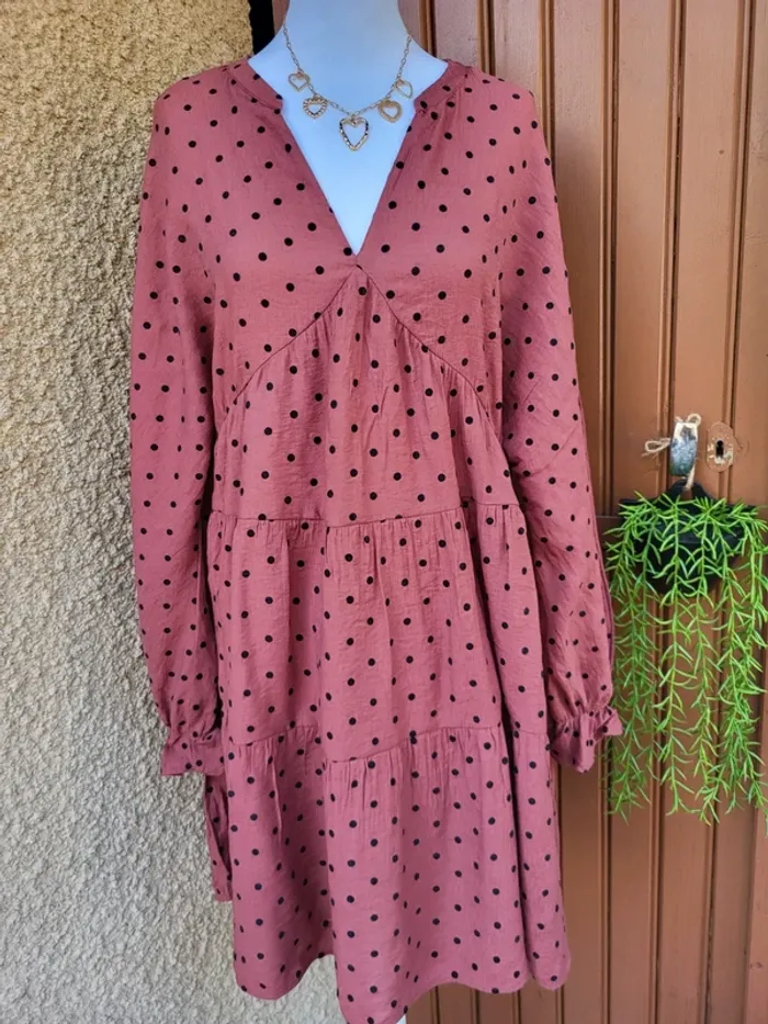 Robe volant à pois rose noir primark taille 46 - photo numéro 2