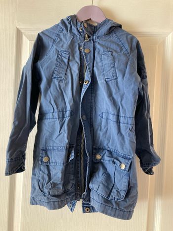 Veste à capuche mi saison