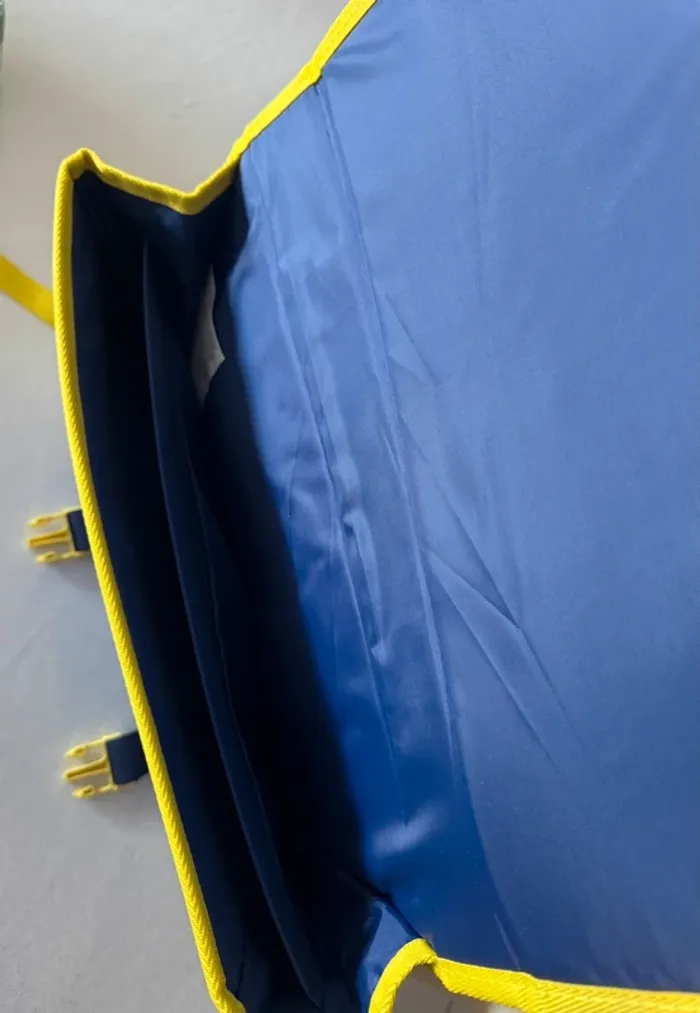 Cartable Minions - photo numéro 2