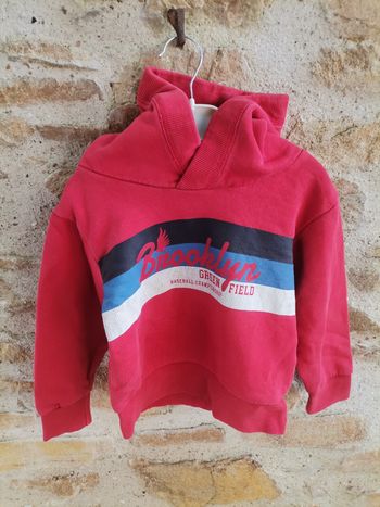 Pull rouge