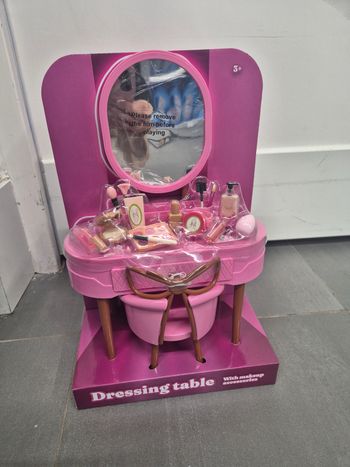 Coiffeuse poupée avec chaise et accessoires