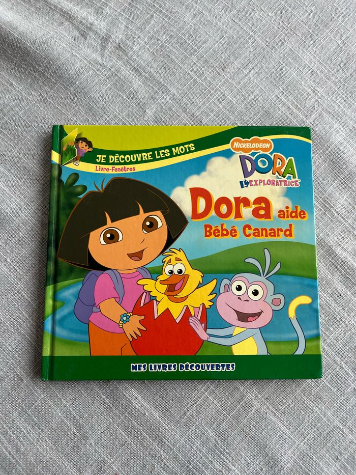 Dora aide bébé canard