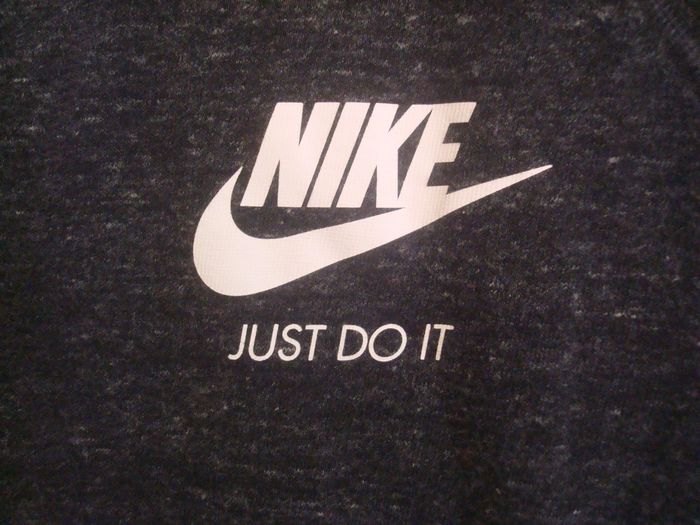 Sweat NIKE - Taille L - photo numéro 3