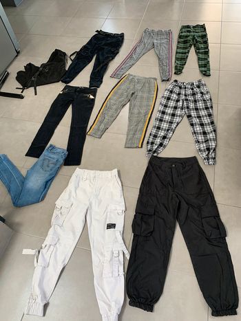 Lot pantalons 34 et petit 36