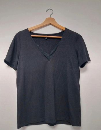 T-shirt noire en dentelle Only S