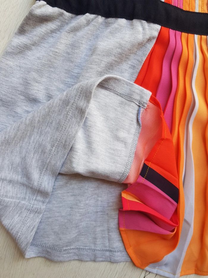 Robe catimini 4ans fluide et ceinturée neuve - photo numéro 3