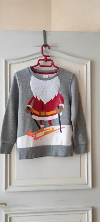 🐼Sweat 128 cm palomino  très bon état  🐼