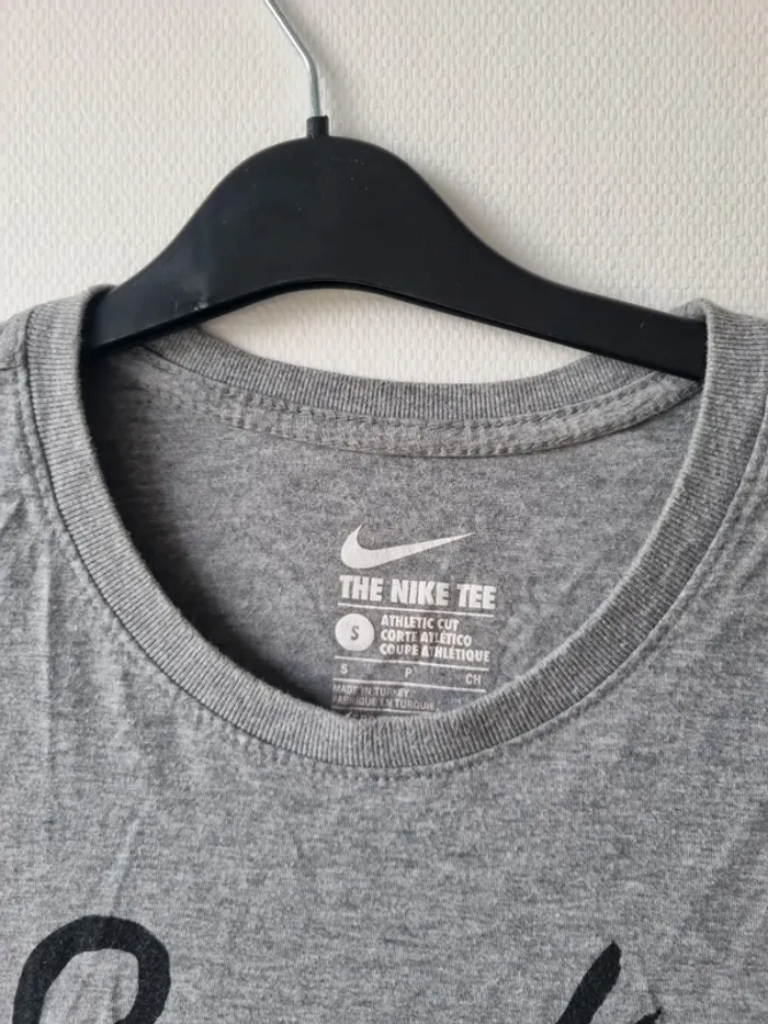 T shirt nike gris - photo numéro 3