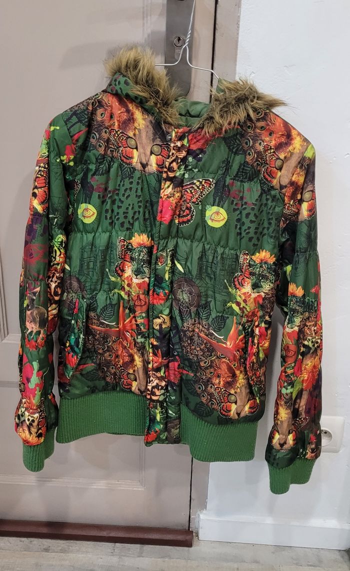 Blouson Desigual  revetsible T 14 ans ( S) - photo numéro 4