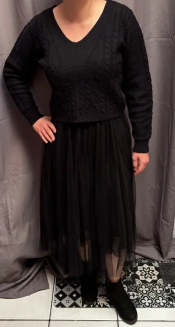 Ensemble pull robe, jupe et pulls noirs, magnifique robe dentelle et tulle noire taille S/M