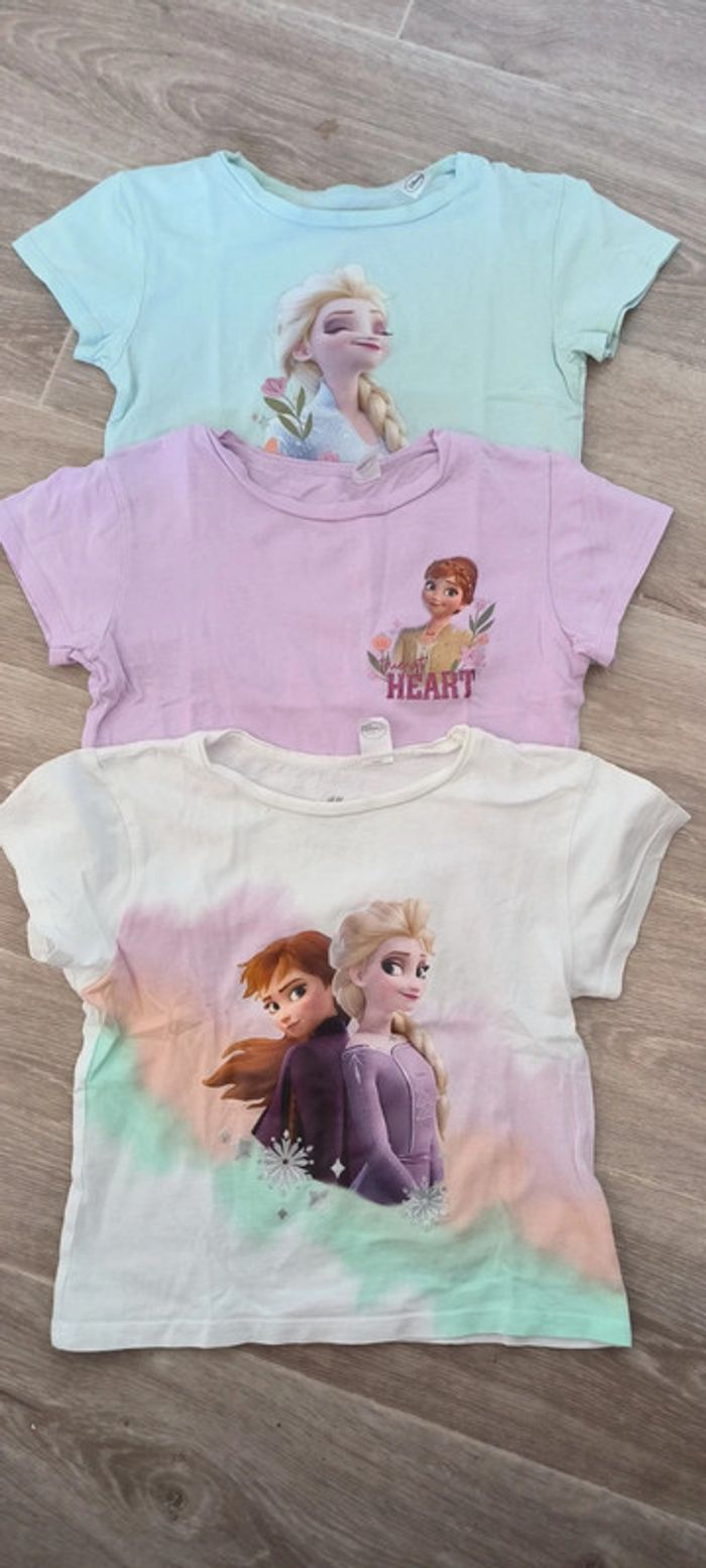 3 T-shirts reine des neiges parfait état