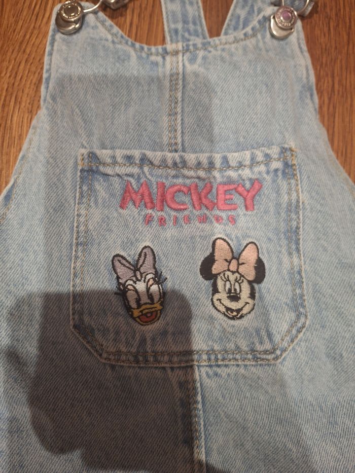 Robe Disney Zara 5-6 ans - photo numéro 2