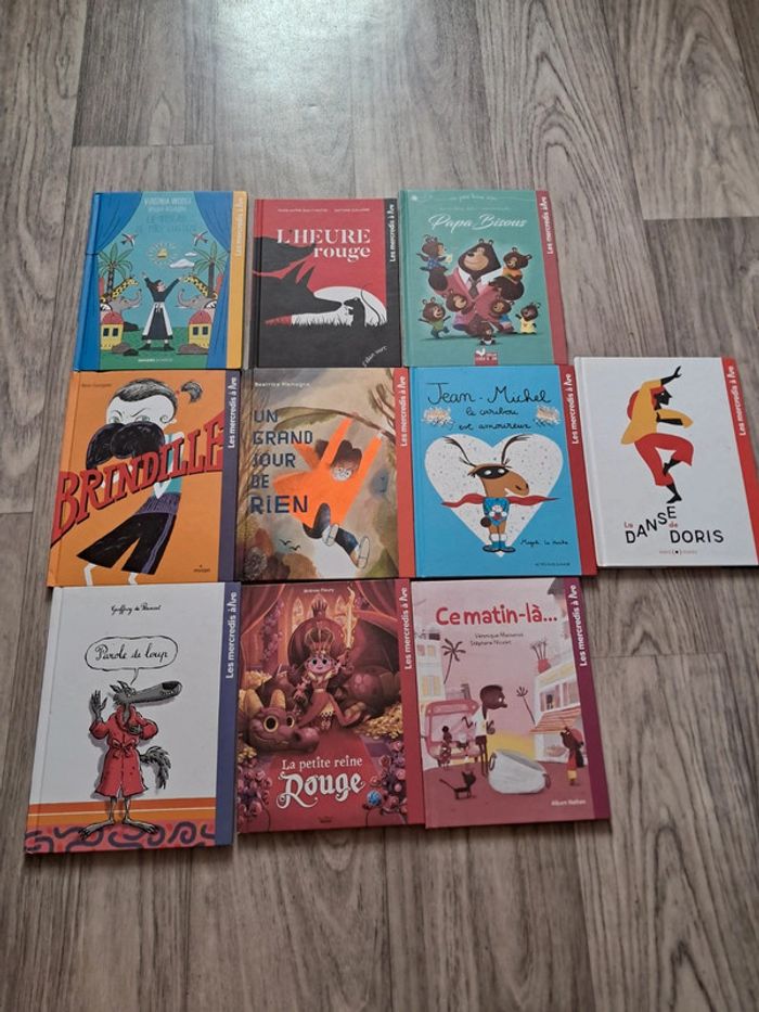 Lot de 10 livres mercredi à lire