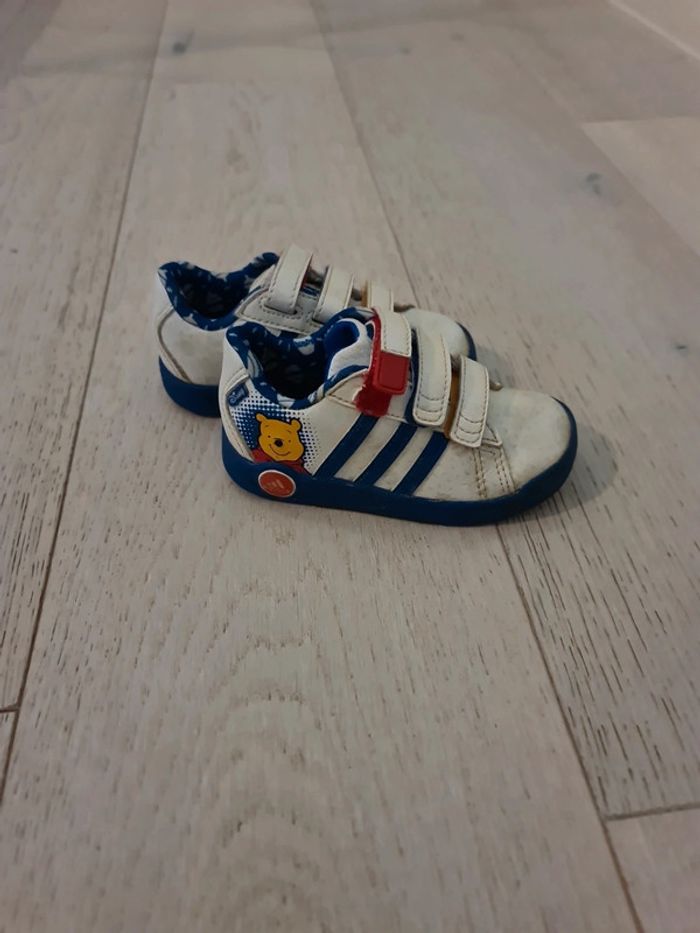 Baskets Adidas Winnie pointure 23 - photo numéro 3